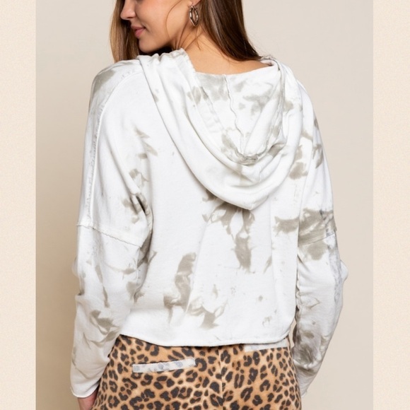 Last Dusky Sage Drop Cropped Tie Dye Hoodie - Picture 3 of 13